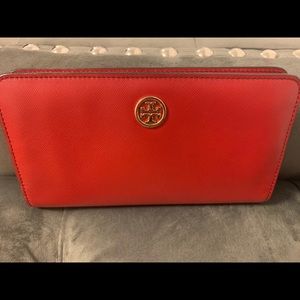 Tory burch wallet